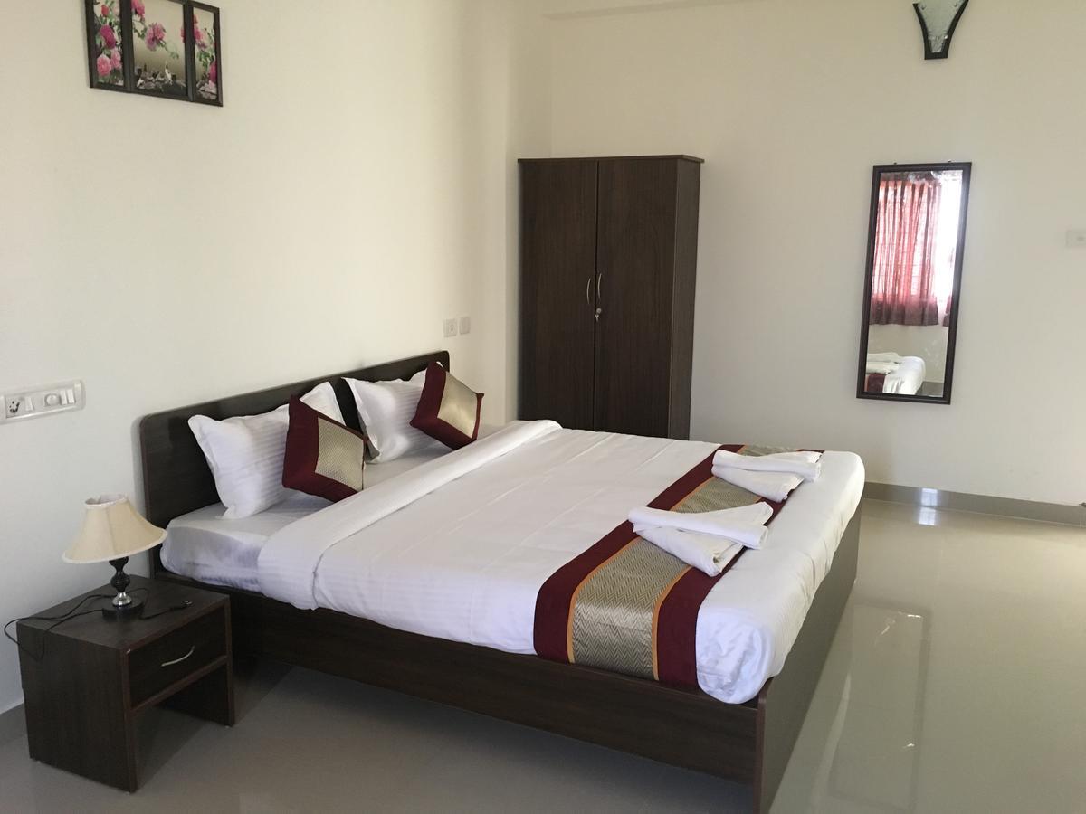 Sun Shine Hotel Ченай Екстериор снимка