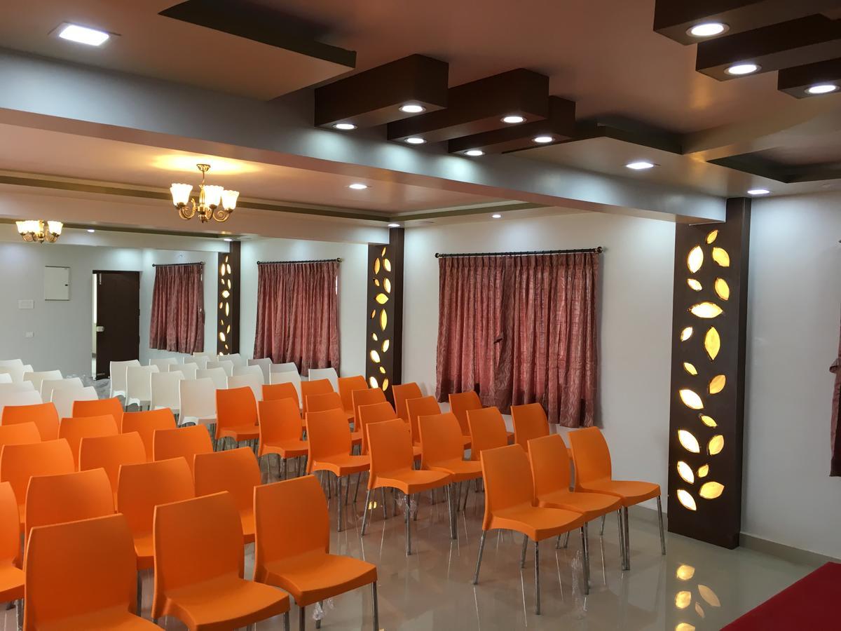 Sun Shine Hotel Ченай Екстериор снимка