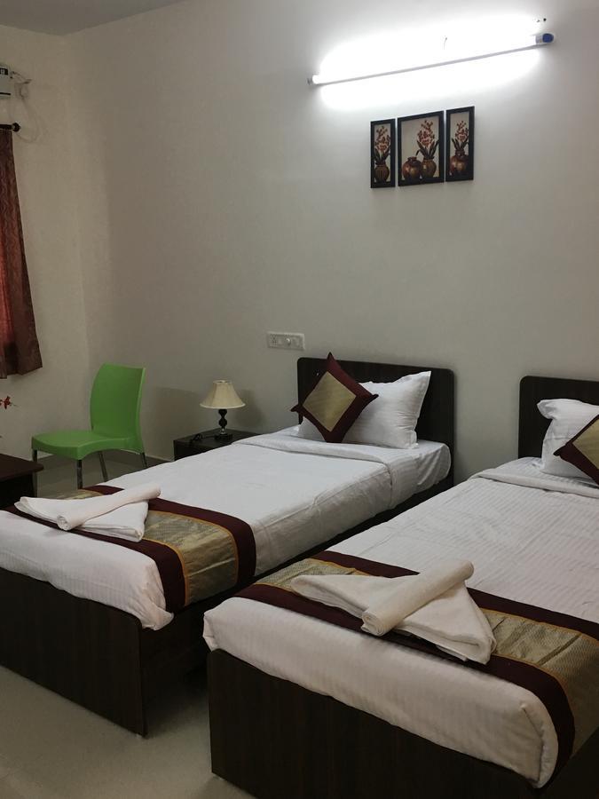 Sun Shine Hotel Ченай Екстериор снимка